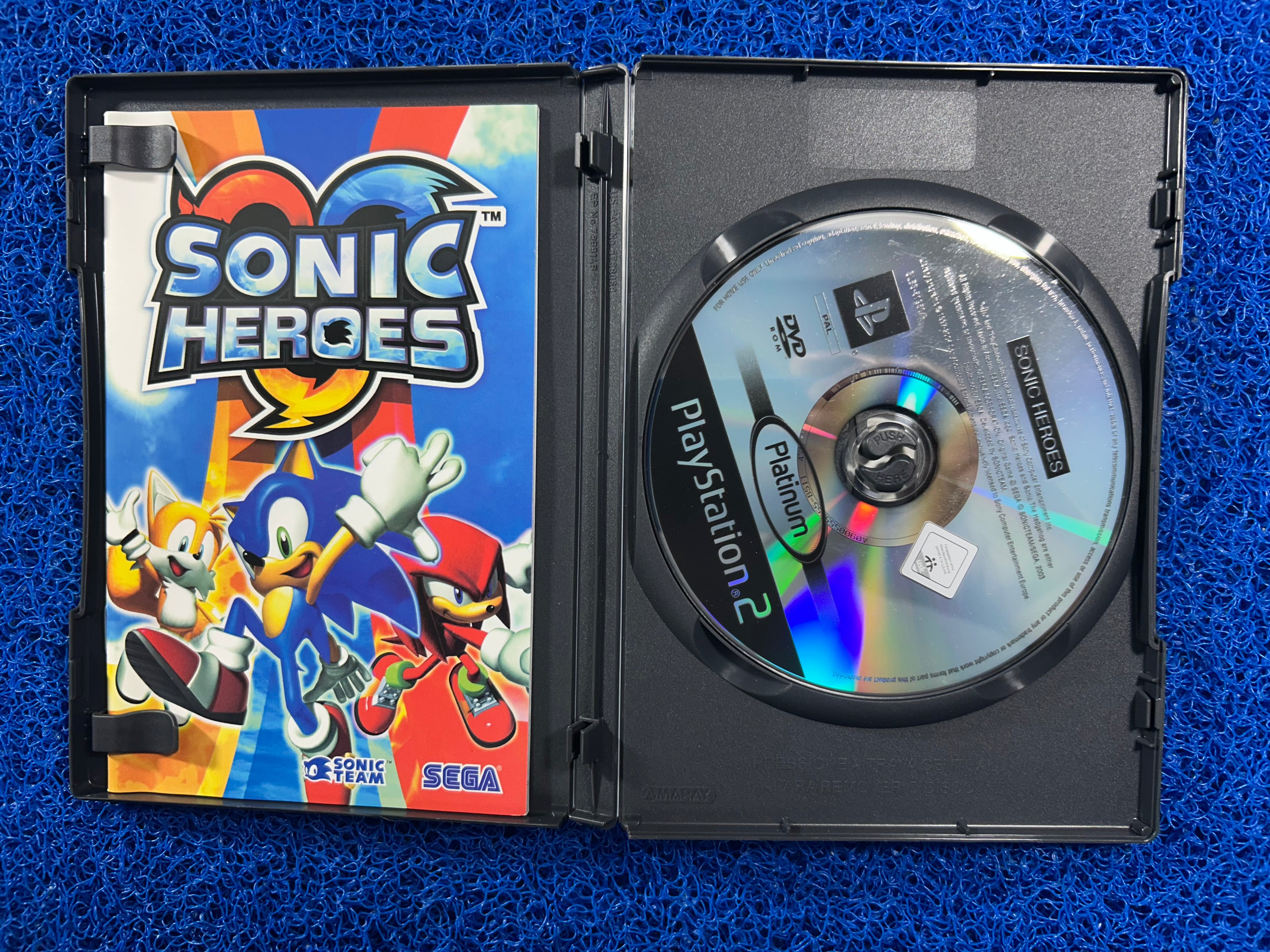 PS2# Sonic Heroes (E)