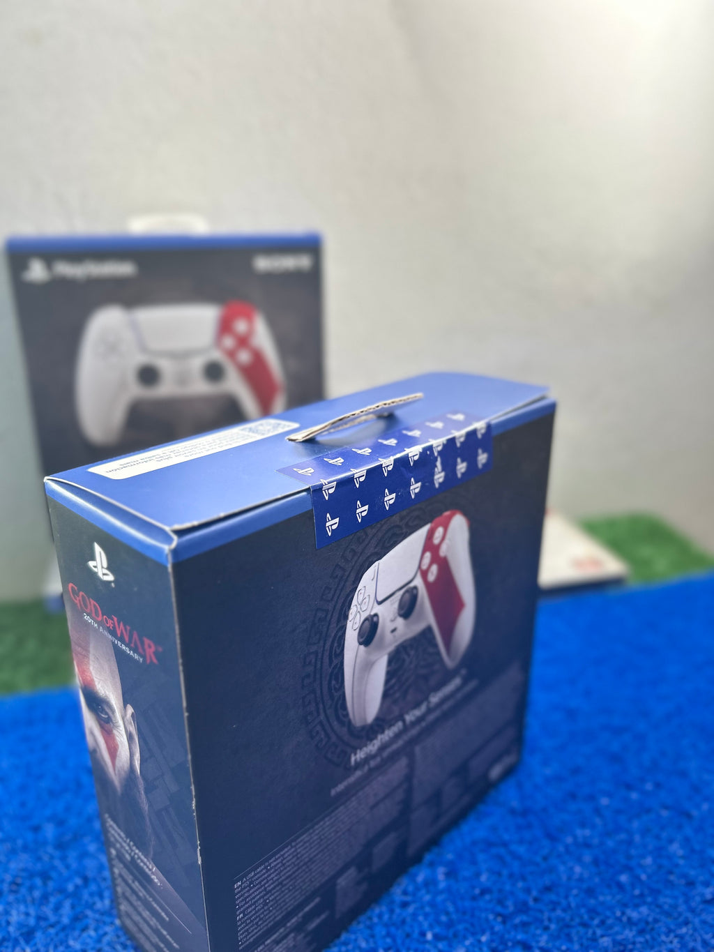 ACESSÓRIOS Controle dualsense de PS5 edição God of war (LACRADO)