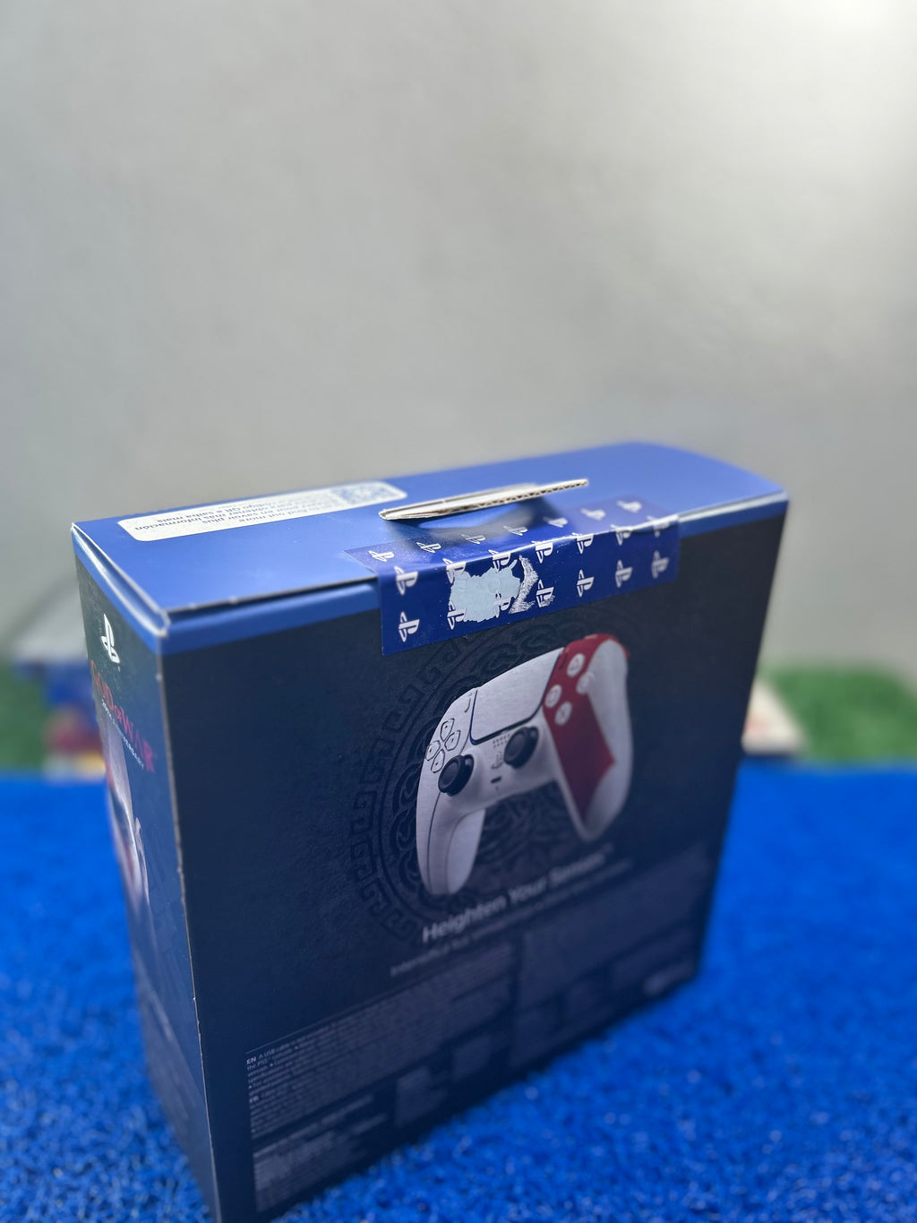 ACESSÓRIOS Controle dualsense de PS5 edição God of war (LACRADO)