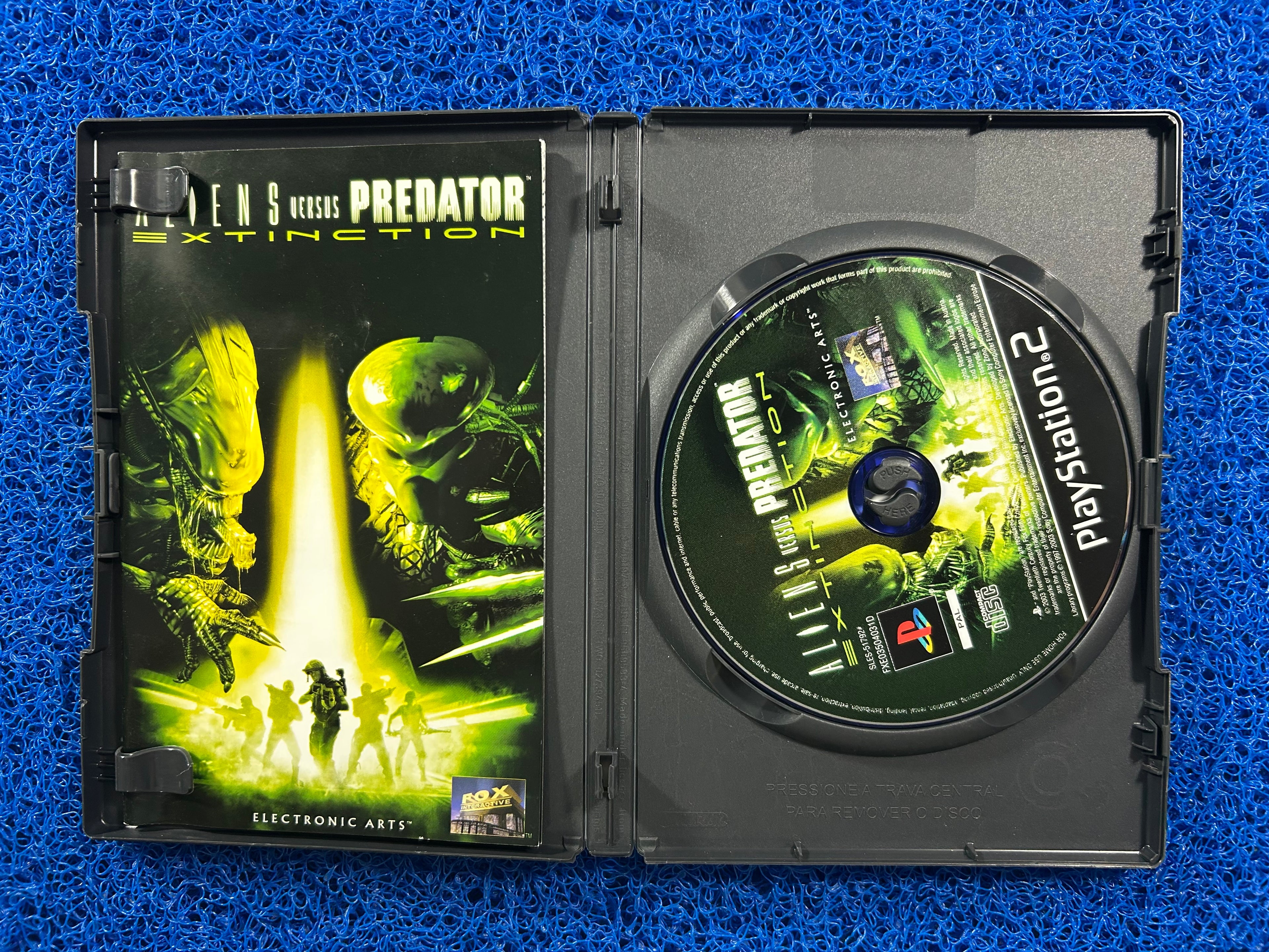 PS2 Aliens vs. Predator (E)