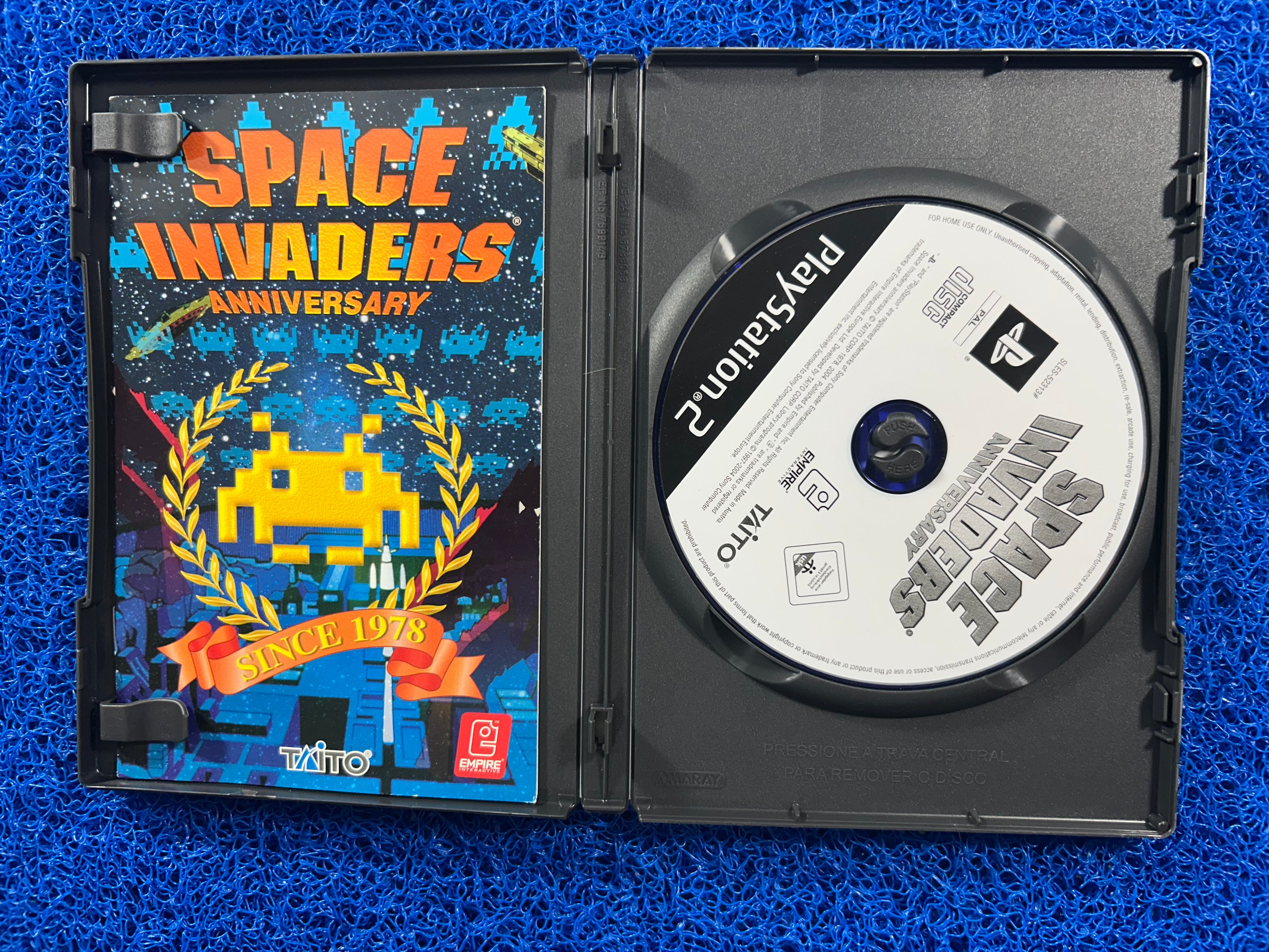 PS2 Space invaders (E)