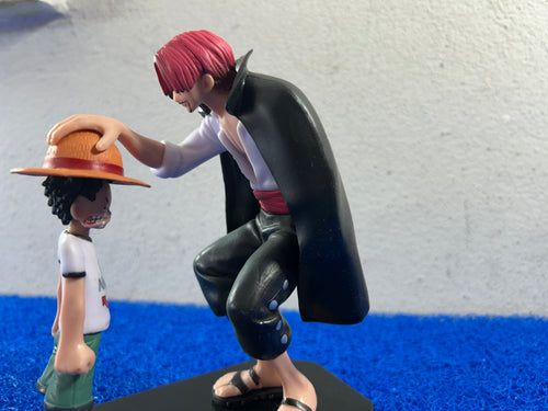 ACTION FIGURE Luffy & shanks
