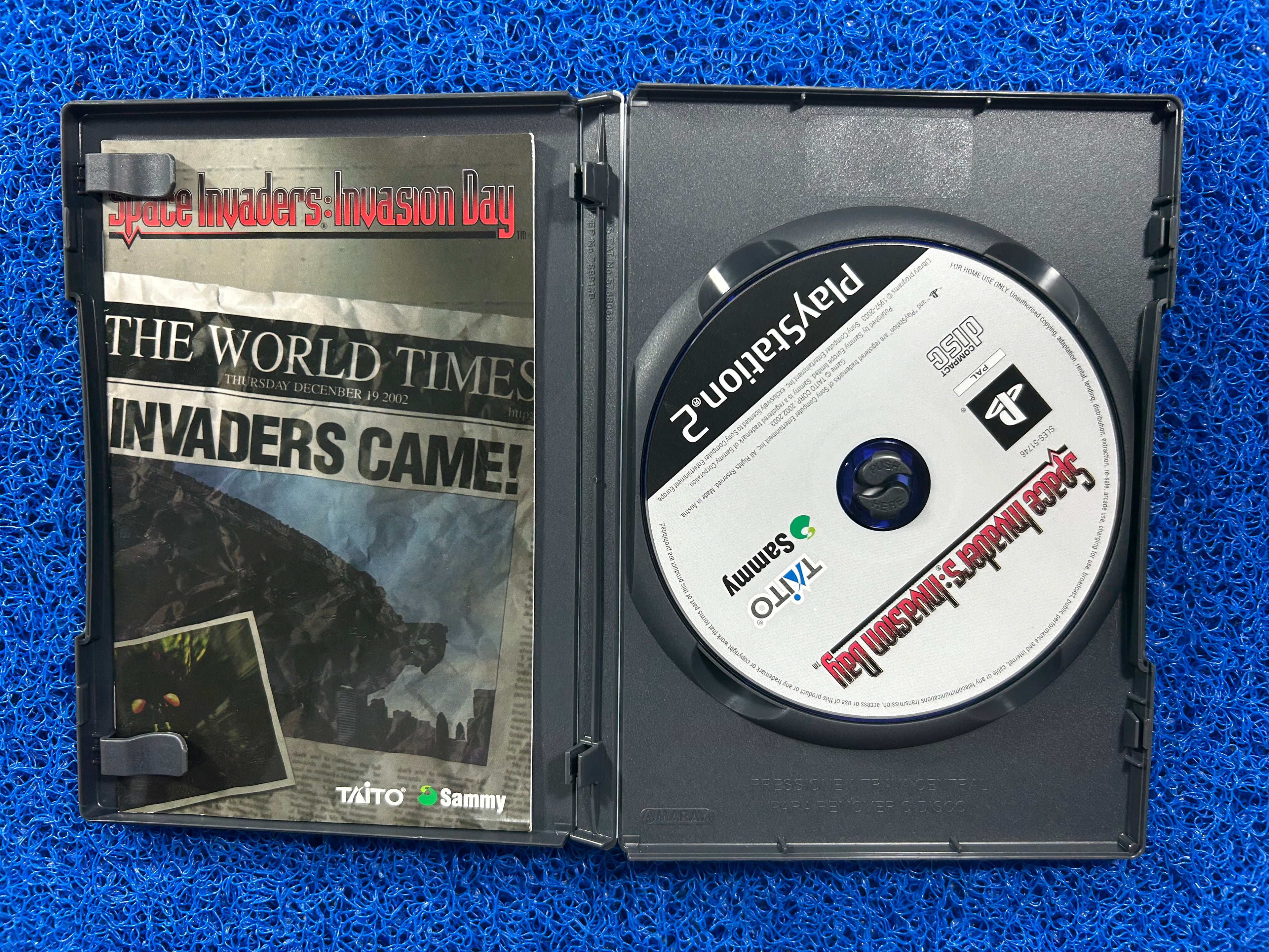 PS2 Space invaders invasion day (E)