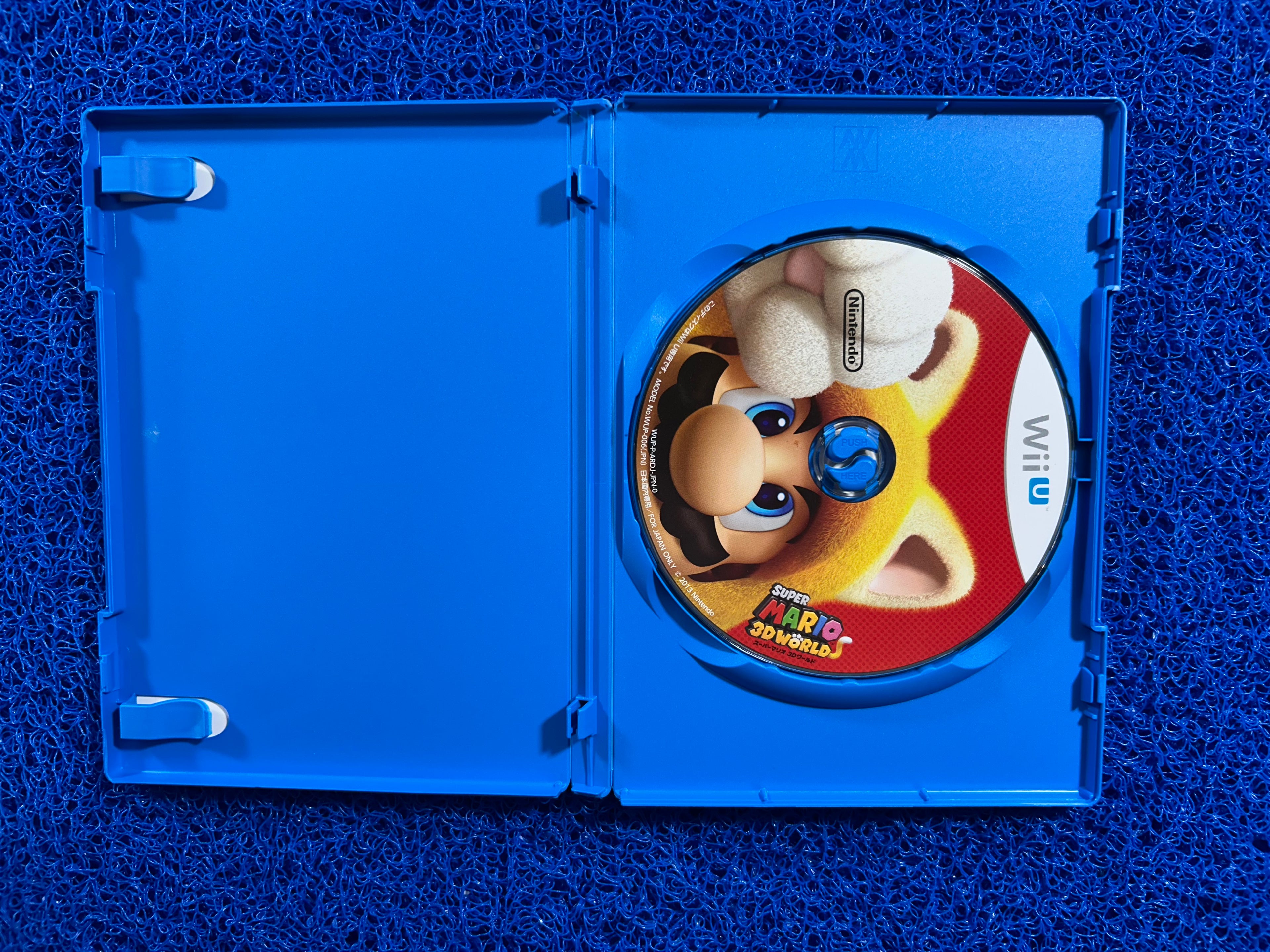 WIIU Super mario world (J)