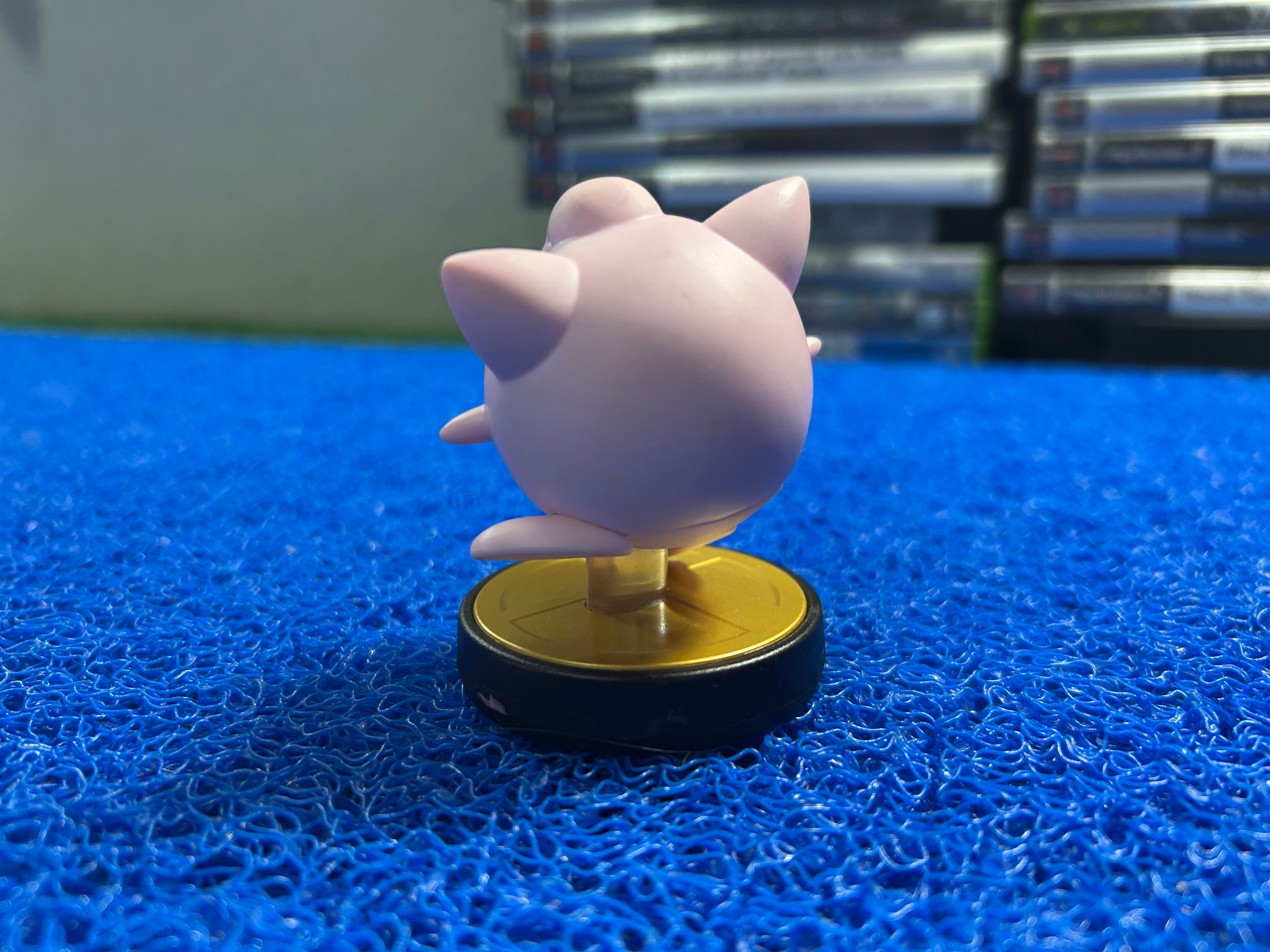 ACTION# Jiggly puff