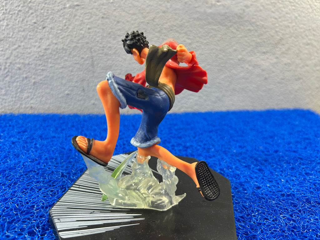 ACTION Luffy com mão de aço vermelho