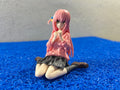 ACTION Bocchi sentada