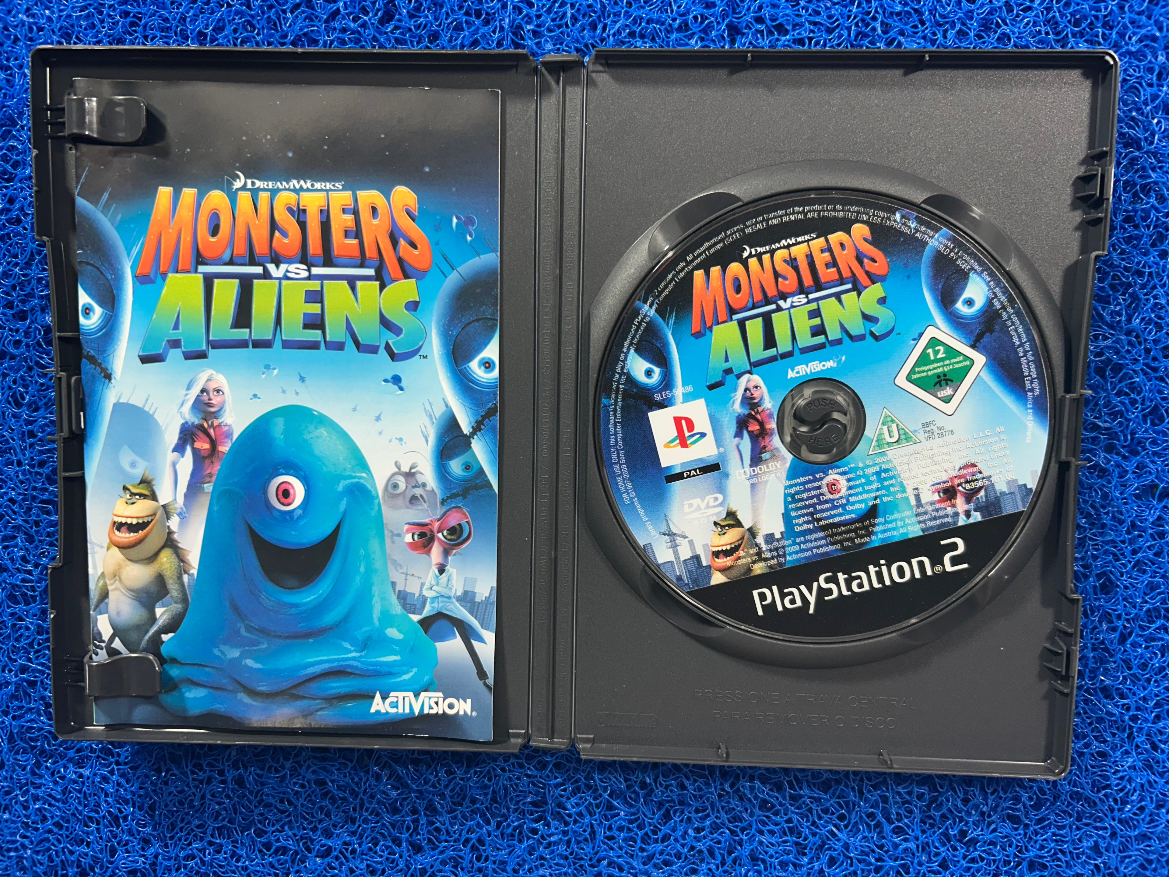 PS2 Monster vs. aliens (E)